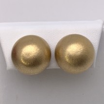 VTG VENDOME Gold-Tone Textured Round Clip-On Earrings 3/4&quot; Wide - £15.14 GBP