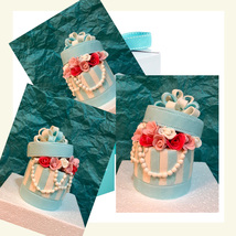 Fondant Gift box cake topper. Hand crafted, Fondant cupcake or cake topp... - $40.00+