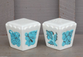 Old Vintage Salt &amp; Pepper Shakers w Fruit &amp; Flower Design Pattern Mid-Ce... - £11.66 GBP