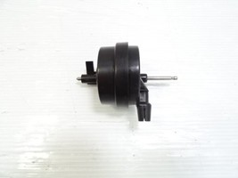 Mercedes R230 SL55 SL500 actuator for fuel door opening - $16.99