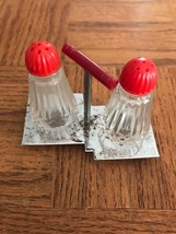 Antique Salt And Pepper Shakers-VERY RARE VINTAGE COLLECTIBLE-SHIPS N 24... - $1,232.88 MXN