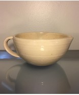 Artisan Pottery: Spouted Small Mixing Bowl with handle - White (RB20) - €17,09 EUR