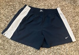 Nike Shorts Womens Small 4-6 Navy Athletic Training Gym Running Yoga Mesh Sides - $18.69