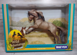 Breyer Wild Mustangs No 751203 Grullo Charging Mustang w/ Dun Foal 2003 ... - $27.58