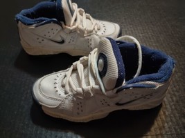 Vtg Nike Force High Tops Sneakers Shoes White Navy 146032-141-00 Size 3.5 Child - $23.32