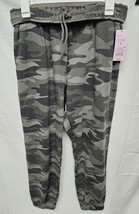 Wild Fable Green Camo Women&#39;s High-Rise Fleece Sweatpants Size M New With Tags - £10.52 GBP