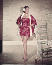 Dorothy Lamour And Dorothy Lamour Pin-Up Pose Full Length 1940'S In Red Leggy Ou - £55.30 GBP