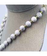 VTG Stauer Grand Entrance Gold Tone White Marble Beaded Neacklace w/ Cas... - £21.12 GBP