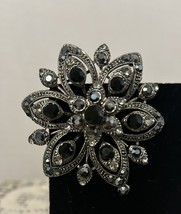 Vintage Filigree Convertible Brooch w/ Black &amp; Clear Rhinestone Flower Design - £8.01 GBP