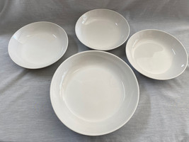 Over And Back Inc. - Indoor Outfitters - 4 White Serving Bowls Or Dishes - £15.76 GBP