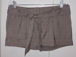 TAKARA LADIES PLAID STRETCH SHORT SHORTS-JR.9-DRESSY/CUFFED/TIE BELT-NWO... - $11.29