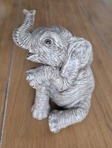 Marty Sculptures Vtg 1989 The HERD by Martha Carey Elephant Figurine Pea... - $18.80