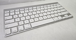 OEM Apple Wireless Keyboard A1314 Bluetooth Aluminum White Tested MC184LL/A - £25.53 GBP