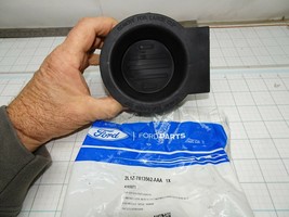Ford 2L1Z-7813562-AAA Cup Holder Insert for Console   OEM NOS - $16.43