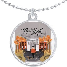 New York Fall Round Pendant Necklace Beautiful Fashion Jewelry - £8.47 GBP