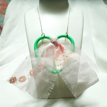 Large Green Heart Pink Floral Silky Necklace 20" - £15.95 GBP