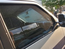 1992 2003 Volkswagen Eurovan OEM Passenger Right Front Door Glass  - $91.58