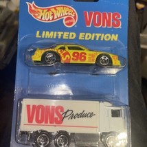 1996 Hot Wheels Vons Produce 2 PACK Hiway Hauler Truck  Yellow - £7.90 GBP