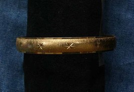 Monet Elegant Star Textured Gold-tone Bangle Bracelet 1970s vintage - £11.75 GBP
