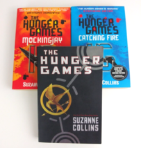 Lot of 3 The Hunger Games Paperback Novels By Suzanne Collins - £15.44 GBP