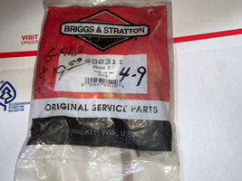 Genuine Briggs Stratton Brush Set Bands 490311 New (4915) - $127.93 MXN