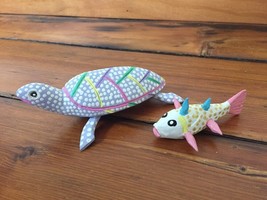 Pair Small Hand Carved Painted Pastel Polka Dot Wooden Sea Turtle Fish F... - £19.51 GBP