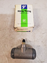 Sing Yung Hydraulic Brake Front Wheel Cylinder 1604 | 54-65 | 16722 - $54.30 CAD
