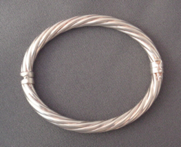Sterling Silver Bracelet Hinged Bangle Twist Pattern Signed Milor 925 Italy 13g - £35.38 GBP