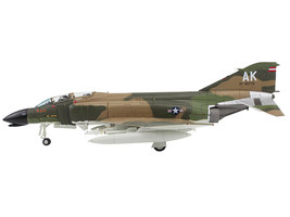 McDonnell Douglas F-4C Phantom II Fighter-Bomber Aircraft 1/72 Diecast M... - £107.68 GBP