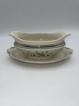 Syracuse Coralbel Old Ivory Gravy Boat With Attached Underplate Vintage USA - $15.84