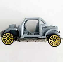 2000 Hot Wheels Morris Mini Car Mattel Thailand 24386 E37 No Outer Body E92 - $27.86 CAD