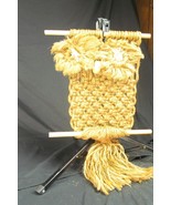 1970&#39;s  handcrafted macrame owl with beaded nose - €27,78 EUR