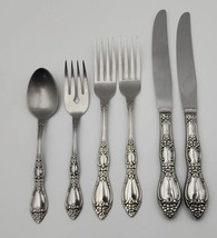 Wm A Rogers Stainless Huntington Flatware - 6 Pieces (Knives, Forks &amp; Spoon) - £11.41 GBP