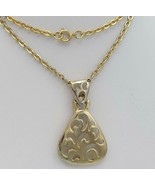 Kramer Gold Tone Cut Out Pendant Necklace Vintage Matinee Length 25&quot; - $280.60 MXN