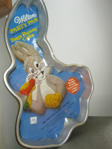 Wilton Bugs Bunny Looney Tunes Cake Pan (2105-5087) - £11.51 GBP