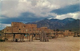 Chrome New Mexico H575 Taos Pueblo Scenic Mountains Clouds Kilns Cooking Area - £3.17 GBP