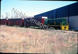 2003 SMS Lines 301 S-12 Locomotive w/ Box Cars in Action Penn. Kodachrom... - £3.11 GBP