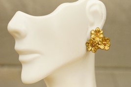 Vintage Costume Jewelry Sterling Silver Gold Vermeil Flower Clip Earrings - £14.80 GBP