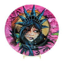 Fujima Sean Dietrich Fantastical Artists &quot;Lady Liberty&quot; 5 1/2&quot; Wide Thin Ashtray - £7.39 GBP