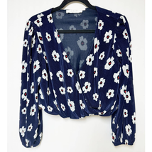 ASTR the Label Long Sleeve Crop Top Ribbed Floral Navy Medium - $28.71