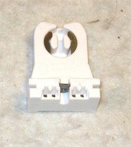 Leviton 13353-N -Standard Fluorescent Lampholder, Quickwire 18AWG, WHITE - $121.98 MXN