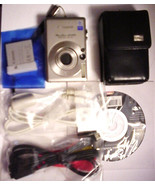 Canon PowerShot SD450 IS Digital ELPH 5.0 MP Camera Bundle - £95.92 GBP