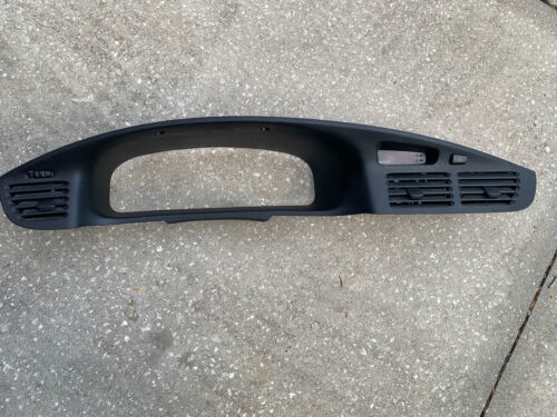 01-03 Toyota Sienna Insturment Cluster Bezel OEM 55404-08010 - $134.10