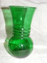 Vintage Anchor Hocking Forest Green Glass 6&quot; Plain Vase Horizontal Rib - $368.72 MXN