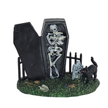 Lemax Spooky Town Figurine Spooky Graveyard #62201 Skeleton Coffin Black Cat - £7.87 GBP