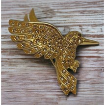 Vintage Hummingbird in Flight Brooch Gold Tone Rhinestone Bird Pin - £22.33 GBP