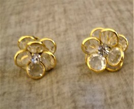 Vintage Gold Tone Austrian Clear Crystal Flower Clip On Earrings - £16.62 GBP