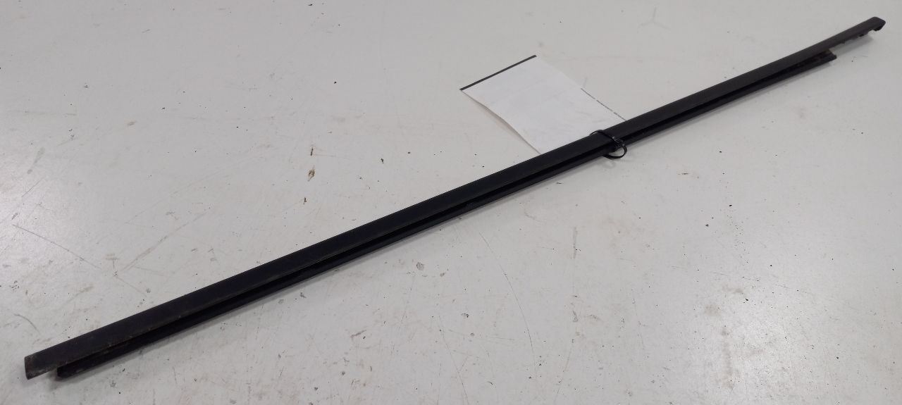 Hyundai Accent Door Glass Window Weather Strip Trim Front Left Driver 20... - $39.79
