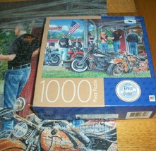 Jigsaw Puzzle 1000 Pieces Motorcycle Fun Run Gas Station Break USA Flag Complete - £10.11 GBP