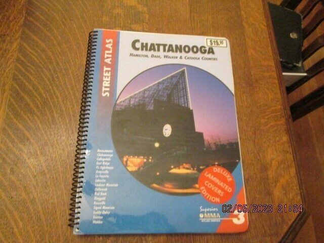 Chattanooga: Hamilton, Dade, Walker &amp; Catoosa Counties Street Atlas 2001... - $25.73
